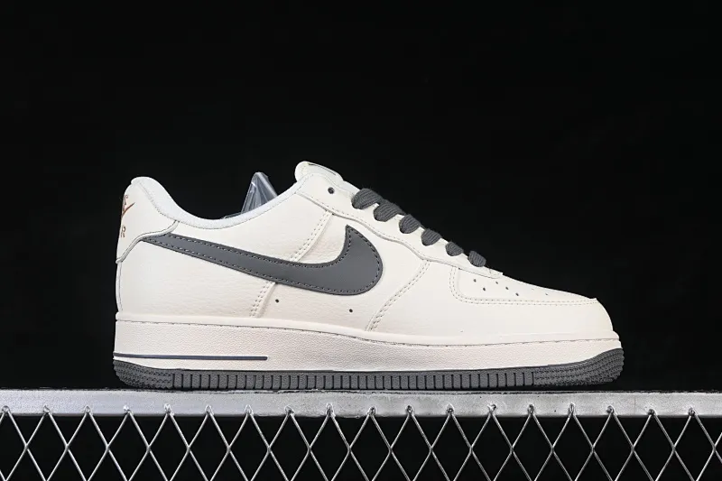 All categories Nk Air Force 1 Air Force series Nk Air Force 1 Low Air Force low-top Nike Air Force 1'07 Low Stusi co-branded rice dark gray gold label Air Force 1 low-top casual sneakers XX3168-223